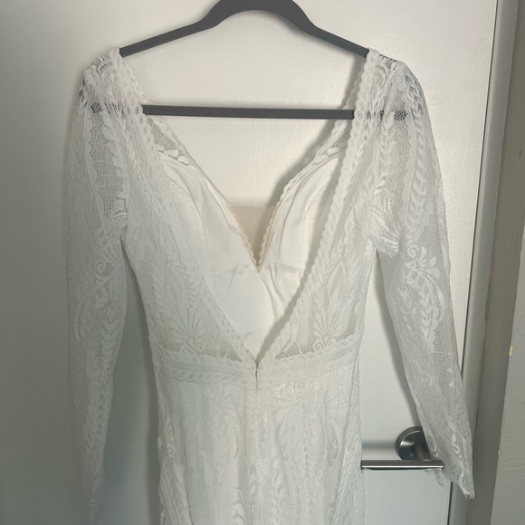 Stunning Custom-Made Bohemian Wedding Dress - Size 6 - Picture 3 of 6